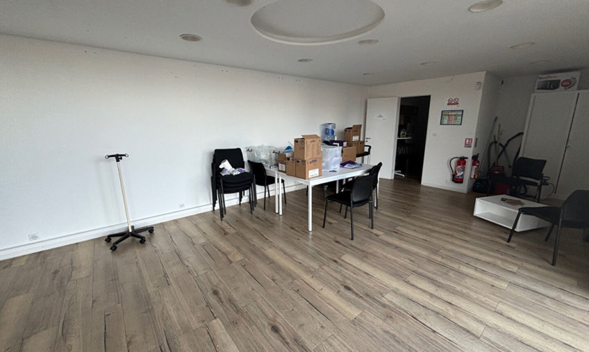 LOCAL ACTIVITE  BREST KERGARADEC A LOUER - 973