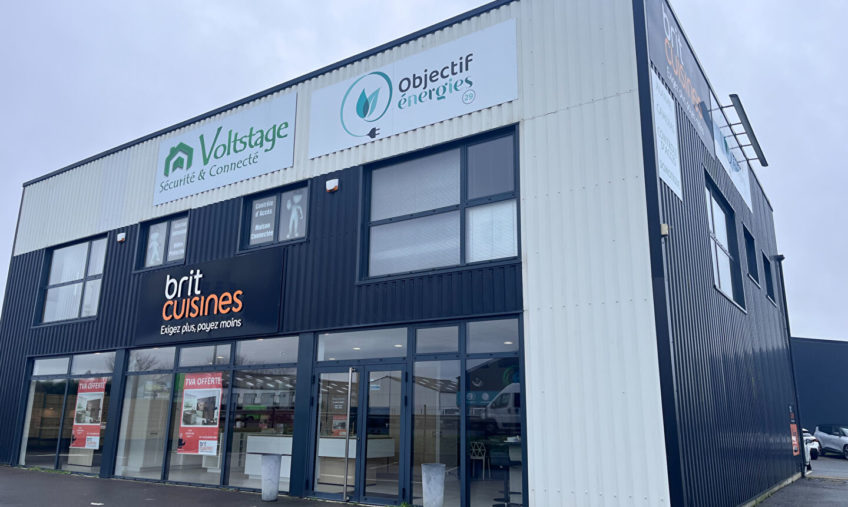 A LOUER – BUREAU DE 52 M² – PLOUDANIEL MESCODEN - 1010