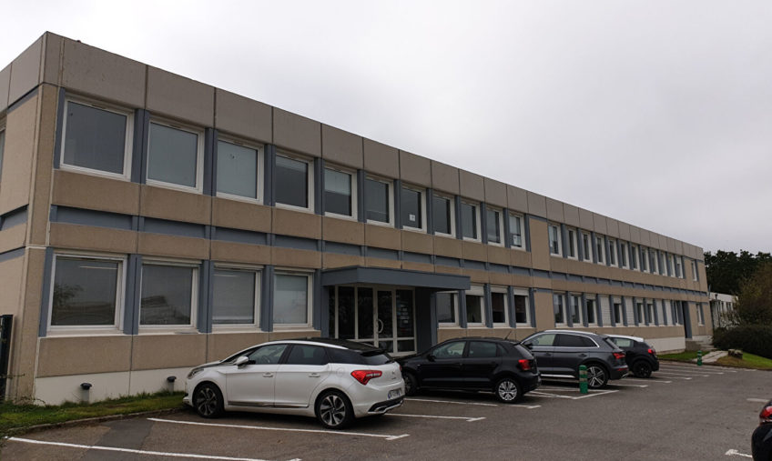 A LOUER – BUREAUX DE 107 M2 –  GOUESNOU KERGARADEC - 1056