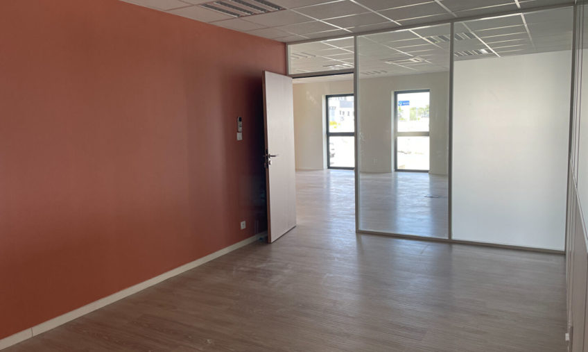 A LOUER – BREST KERGONAN – BUREAUX DE 183 M2 - 1188