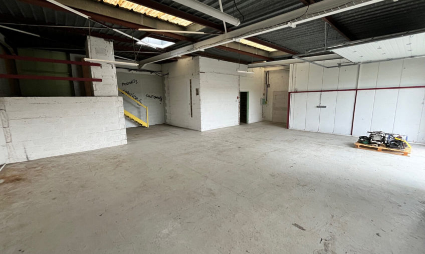 LOCAL ACTIVITE PLABENNEC A LOUER - 1389