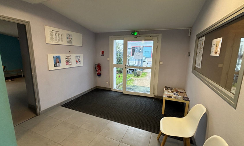 Local d&rsquo;activité Landivisiau 550 m2 - 1460