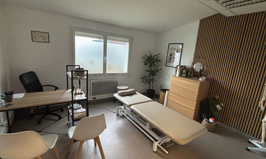 Local d&rsquo;activité Landivisiau 550 m2 - 1460