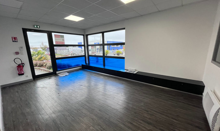 A LOUER –  GOUESNOU KERGARADEC – BUREAUX DE 251 M2 - 1611