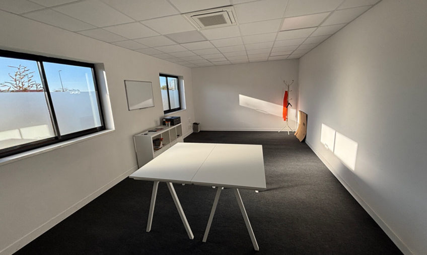 Local d&rsquo;activité Guipavas 1157 m2 - 1629