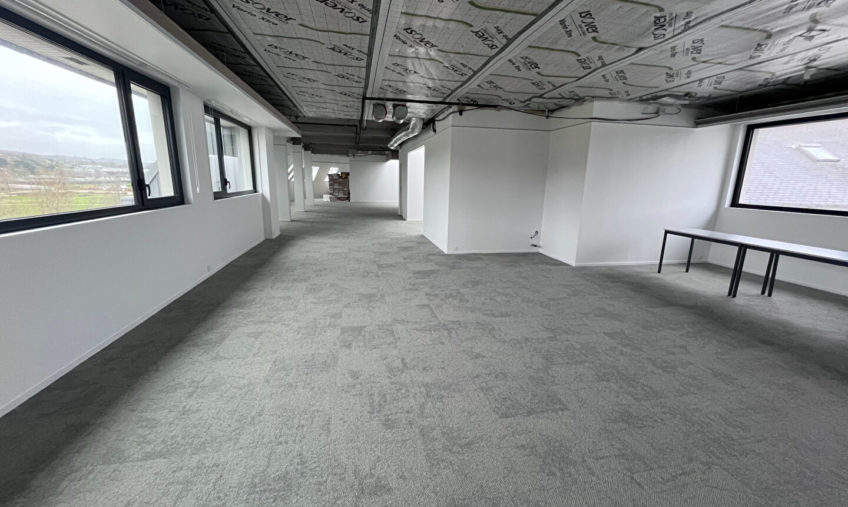 A LOUER – LANDERNEAU – PLATEAU DE BUREAUX DE 220 M² - 1682