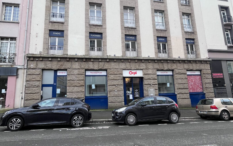 A VENDRE / A LOUER – HYPER CENTRE – BUREAUX DE 641 M2 - 1692