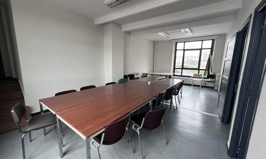 A LOUER – LANDERNEAU – PLATEAU DE BUREAUX DE 100 M² - 1702