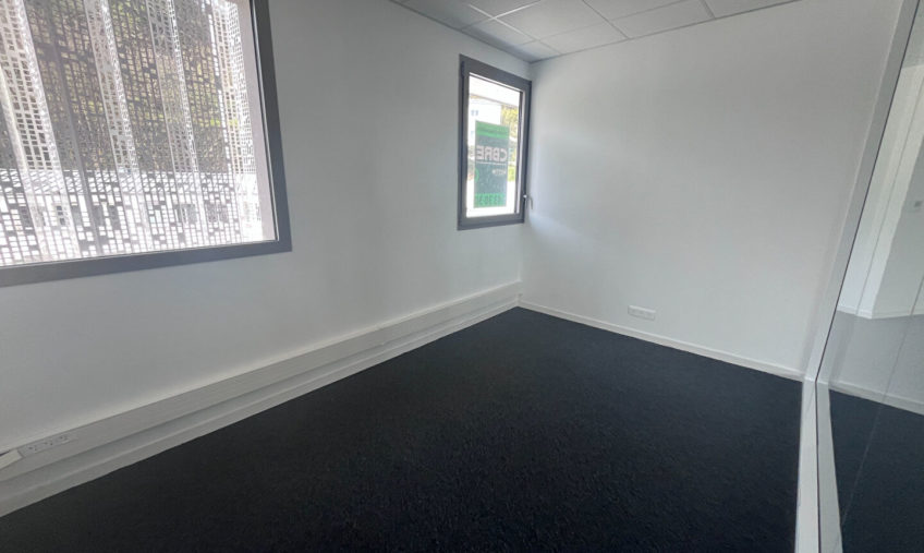 A VENDRE – BREST PORT DE COMMERCE  – BUREAUX DE 256 M2 - 1711