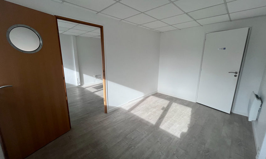 BUREAUX DE 33 M² – BREST KERGARADEC – A LOUER - 1719