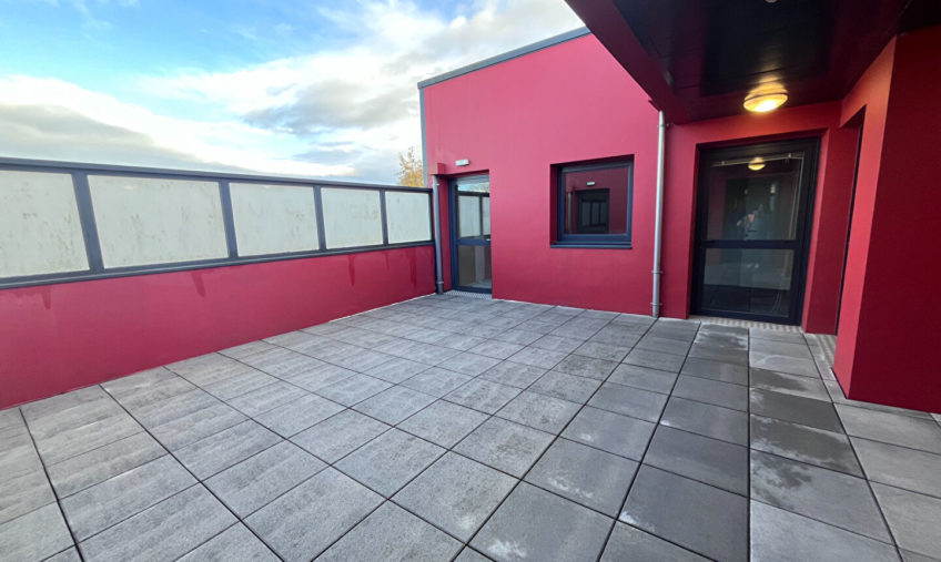 A LOUER – GOUESNOU – MESCADIOU – BUREAUX 270 M² - 1742