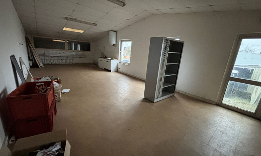 Local d&rsquo;activité Landivisiau 1750 m2 - 1795