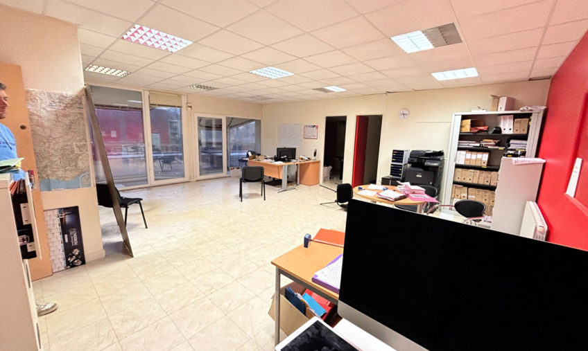 Local d&rsquo;activité Landivisiau 1750 m2 - 1795