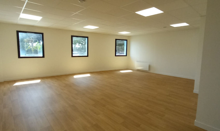 A LOUER – GUIPAVAS KERGARADEC III – BUREAUX DE 250 M2 - 621