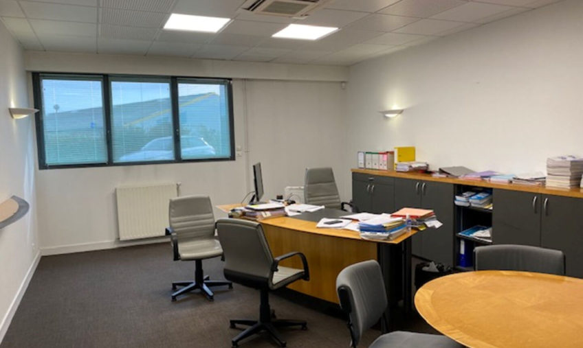 A VENDRE / A LOUER – BREST EUROPE – BUREAUX DE 636 M2 - 652