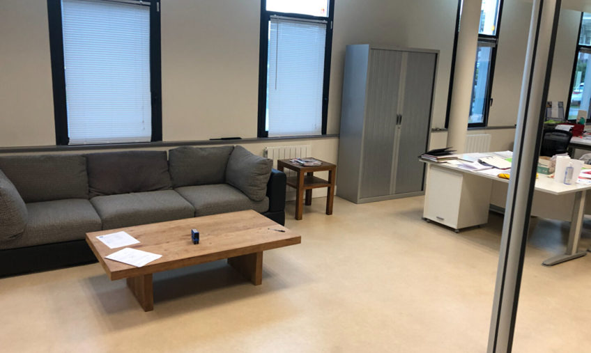 A LOUER – GUIPAVAS AEROPORT – BUREAUX DE 165 M2 - 836