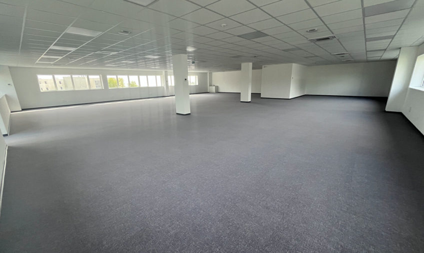 A LOUER – BREST TECHNOPOLE – BUREAUX DE 297 M² - 903