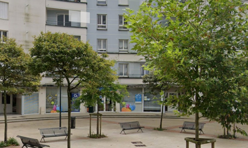 A VENDRE LOCAL COMMERCIAL - 927