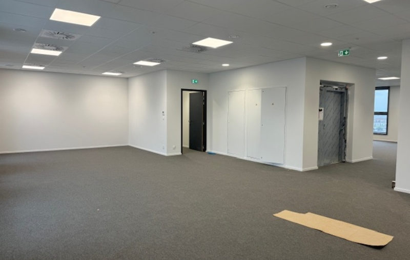 BUREAU BREST PORT DE COMMERCE A LOUER - 1370