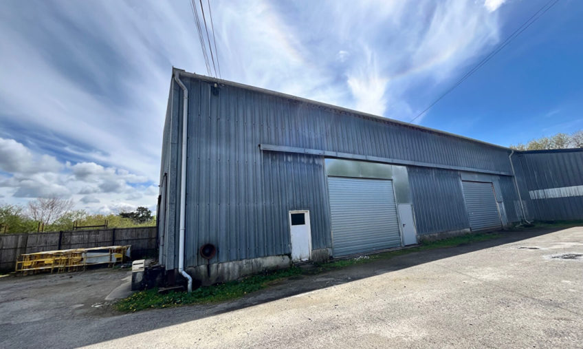 LOCAL ACTIVITE GUIPAVAS A LOUER - 1533