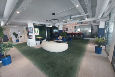 A LOUER – BUREAUX  AVEC VUE MER – PORT DE COMMERCE