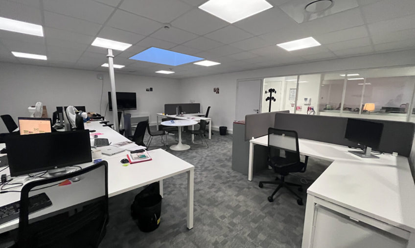 A LOUER – BREST KERGONAN – BUREAUX DE 570 M² - 1662