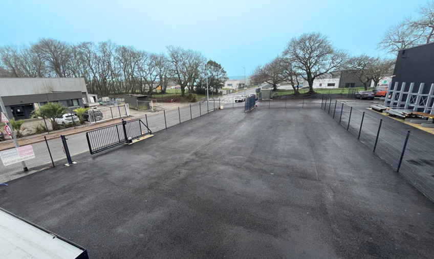 A LOUER – GOUESNOU KERGARADEC – BUREAUX AVEC SHOWROOM DE 340 M² - 1750