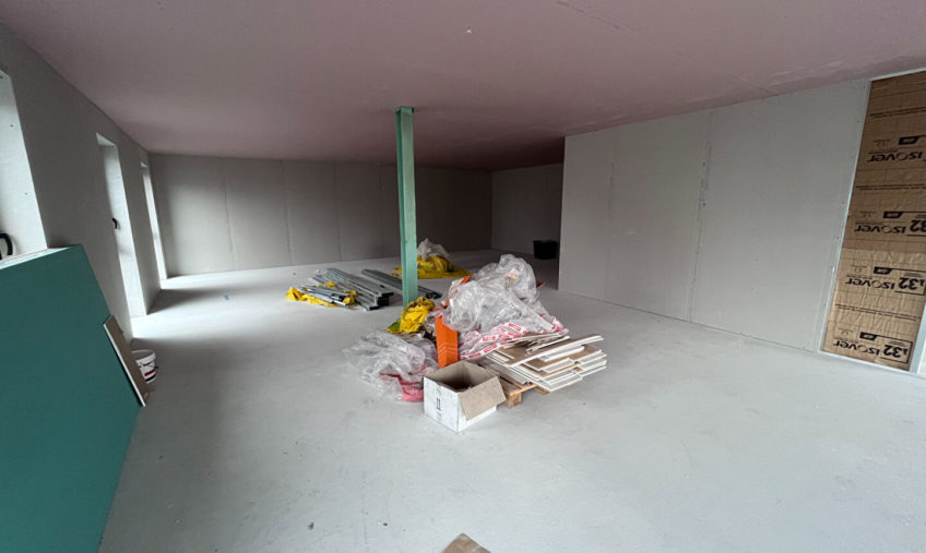 A LOUER – GOUESNOU KERGARADEC – BUREAUX AVEC SHOWROOM DE 340 M² - 1750