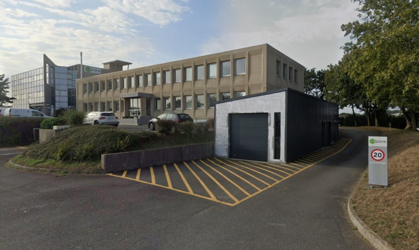 A LOUER – IMMEUBLE DE BUREAUX DE 2400 M² – GOUESNOU KERGARADEC - 1755