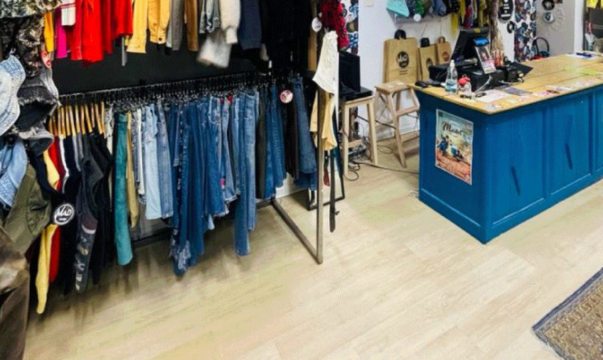 A LOUER LOCAL COMMERCIAL EMPLACEMENT N°1 - 1793