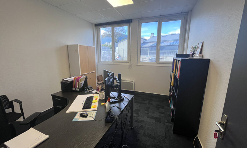 A LOUER – BREST KERGONAN – BUREAUX DE 300M2 - 1799