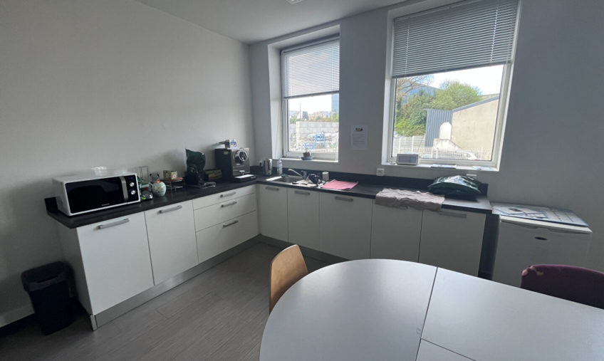 A LOUER – BREST KERGONAN – BUREAUX DE 300M2 - 1799