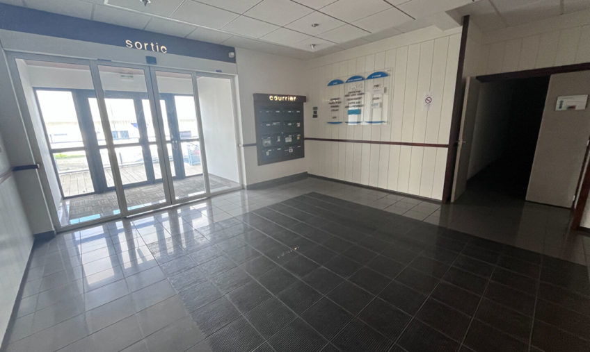 A LOUER – BREST KERGONAN – BUREAUX DE 300M2 - 1799