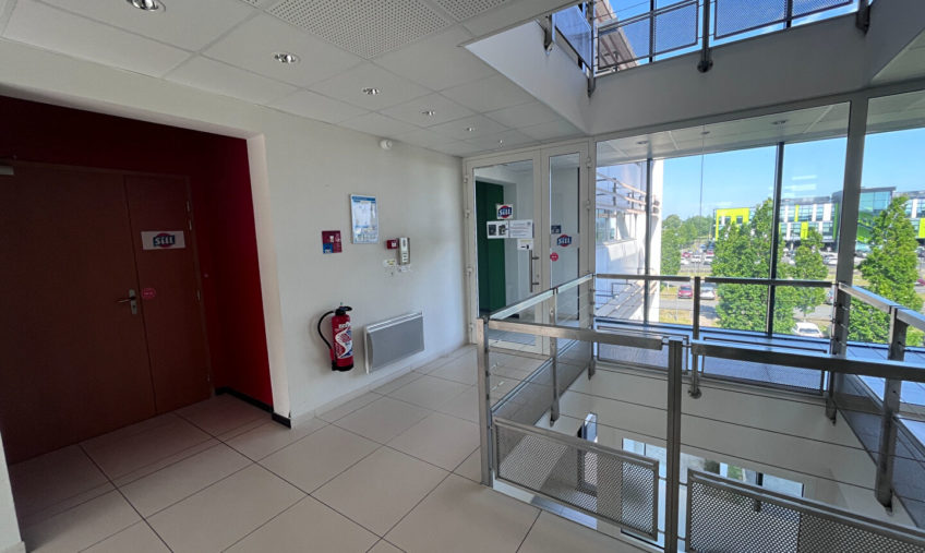 A VENDRE / A LOUER – GUIPAVAS PRAT PIP – BUREAUX 86 M2 - 1843