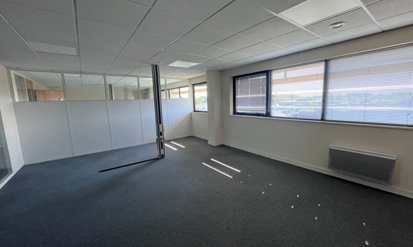 A VENDRE / A LOUER – GUIPAVAS PRAT PIP – BUREAUX 519 M2 - 1846