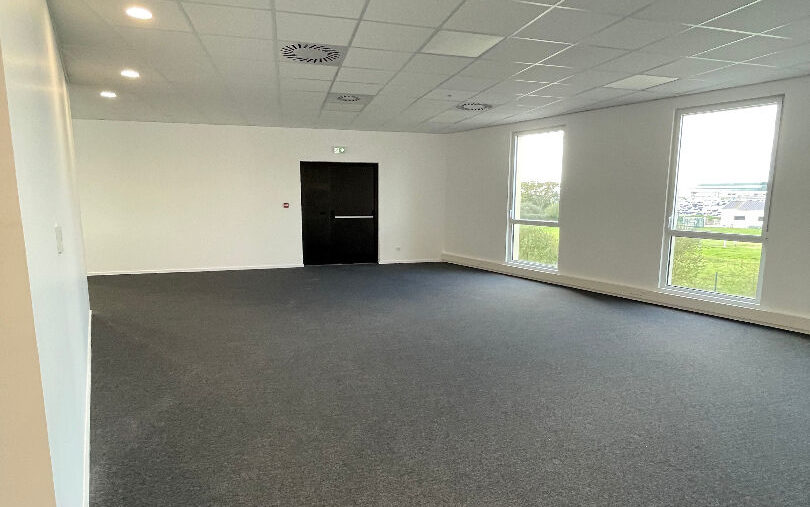 A LOUER – BREST LOSCOAT – BUREAUX 624 M² – BAIL PRECAIRE - 991