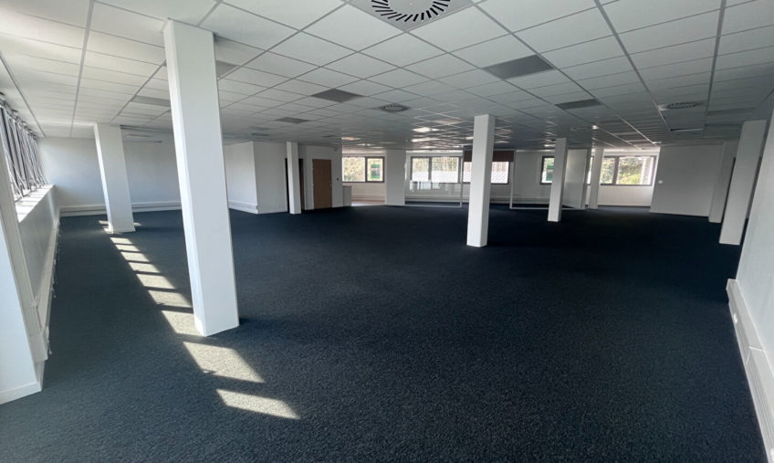 A VENDRE – BREST PORT DE COMMERCE  – BUREAUX DE 256 M2 - 1711