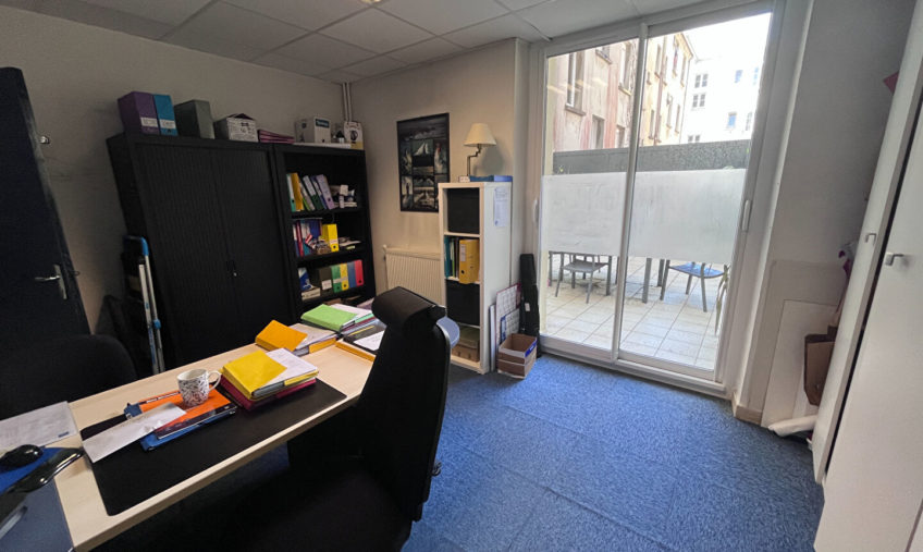 A LOUER – BREST QUARTIER SIAM – BATIMENT DE BUREAUX DE 640 M2 - 1819