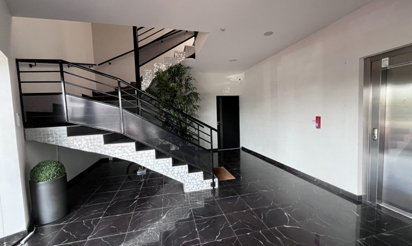 A LOUER – GUIPAVAS – BUREAUX DE 430 M2 - 1821