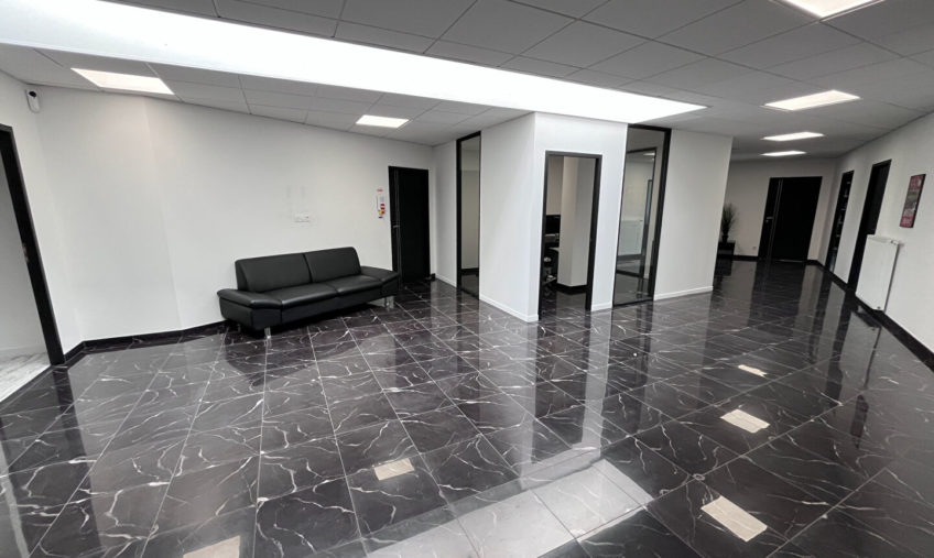A LOUER – GUIPAVAS – BUREAUX DE 430 M2 - 1821