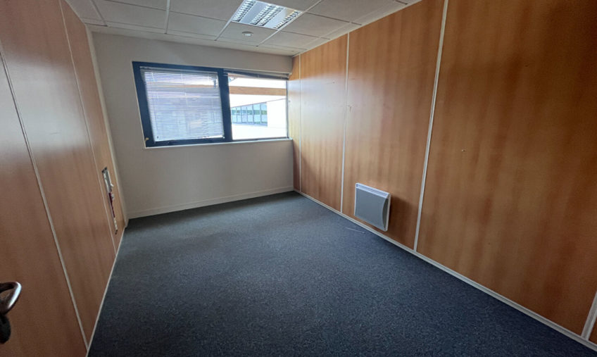 A VENDRE / A LOUER – GUIPAVAS PRAT PIP – BUREAUX 178 M2 - 1840