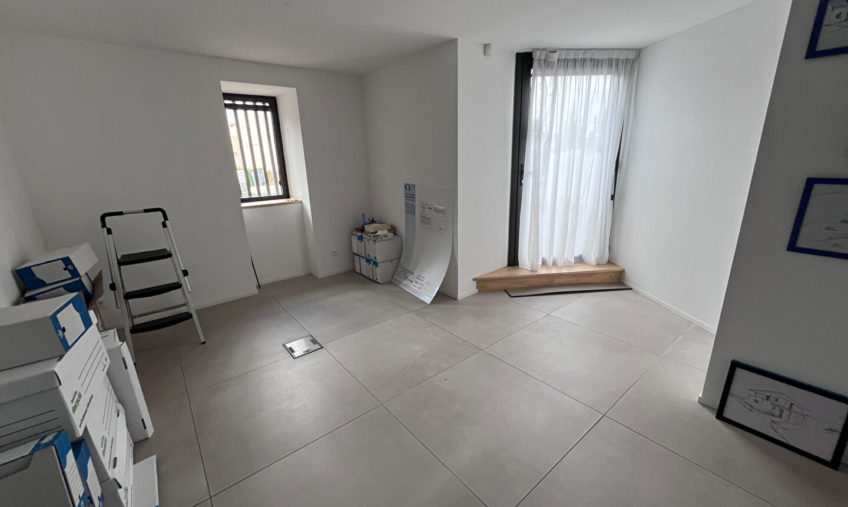 A VENDRE – BREST LAMBEZELLEC – BUREAUX D&rsquo;ARCHITECTE DE 189 M² - 1861