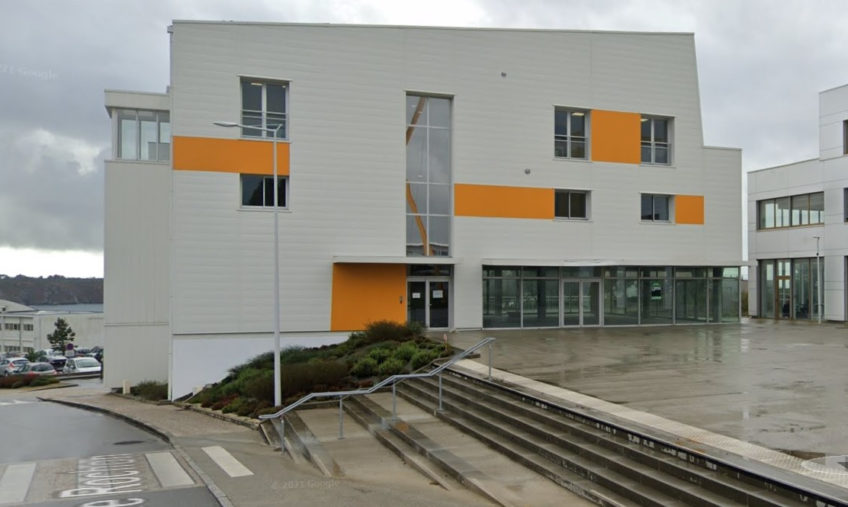A LOUER – PLOUZANE TECHNOPOLE – BUREAUX DE 803 M2 DIVISIBLES - 580