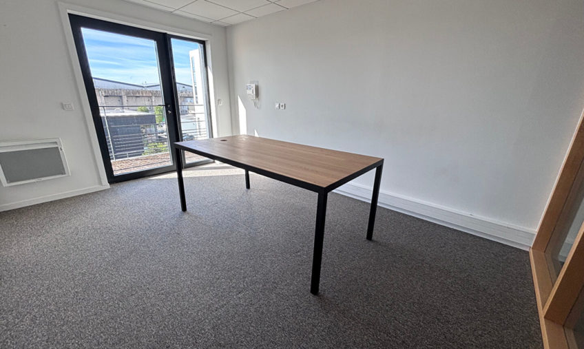 Bureaux 36m² – La Base - 1887