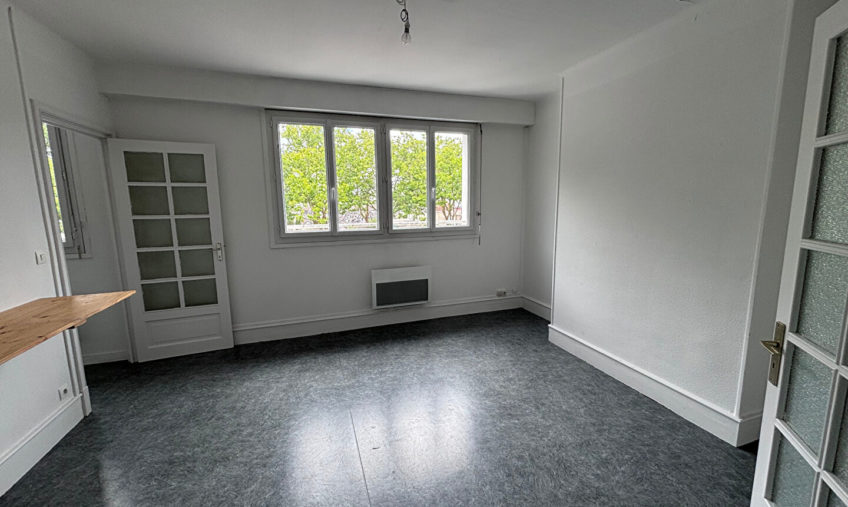 Bureaux Lorient 4 pièce(s) 80 m2 - 1891