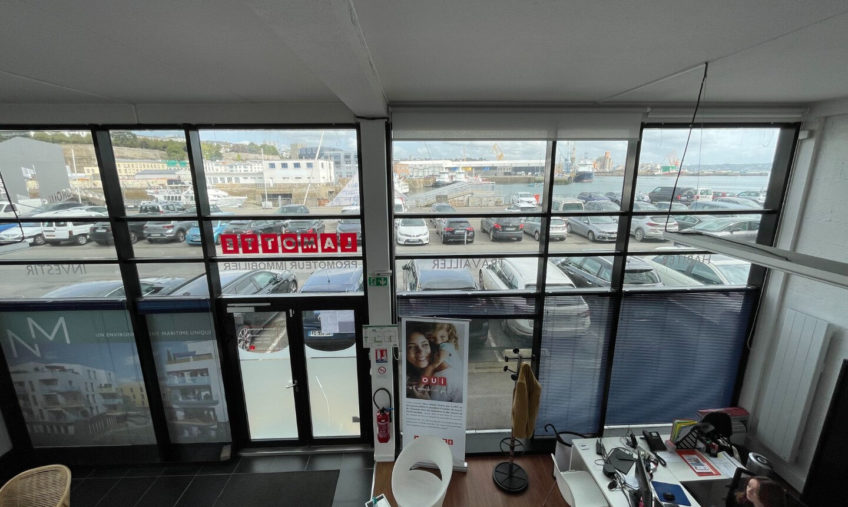 A LOUER – BREST PORT – LOCAL PROFESSIONNEL DE 135 M² – VUE MER - 1121
