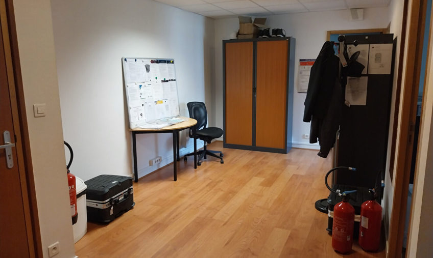 A LOUER –  BREST PORT DE COMMERCE – BUREAUX 84 M2 - 1590