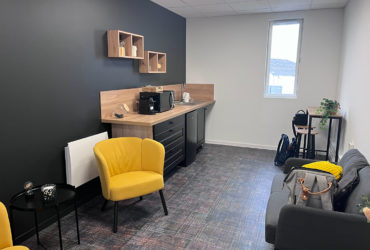 PORTE DE PLOUZANE – Bureaux à louer de 126 m2 divisibles à partir de 14 m² - 1618