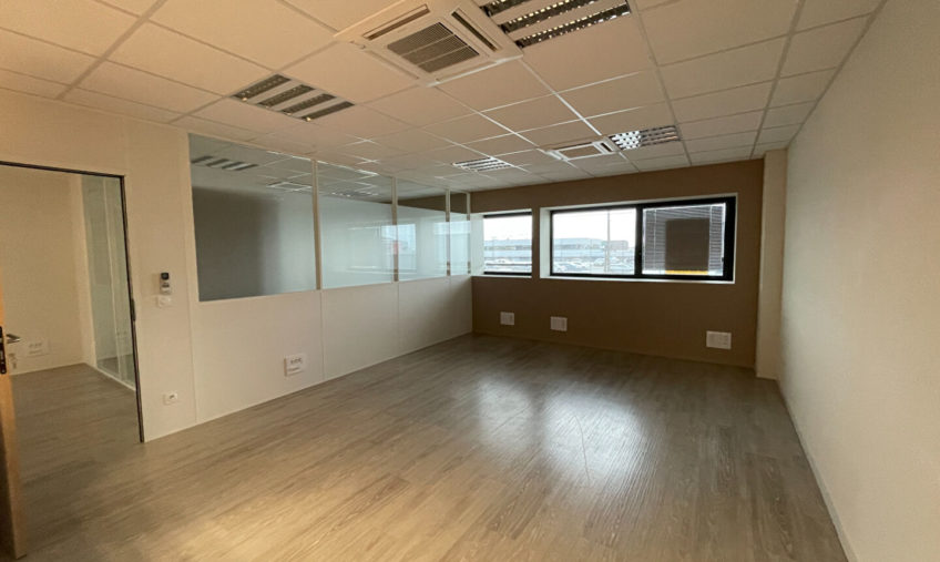 A LOUER – BREST KERGONAN – BUREAUX DE 183 M2 - 1188