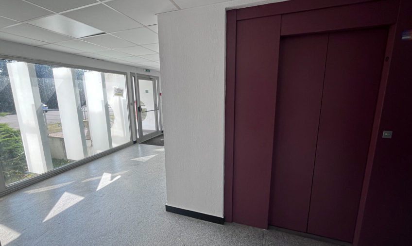 A LOUER – GOUESNOU KERGARADEC  – BUREAUX DE 319 M2 - 1293